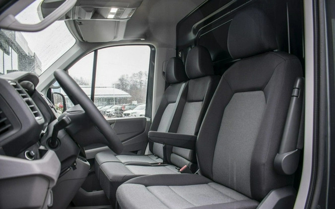 Volkswagen Crafter cena 210699 przebieg: 5, rok produkcji 2024 z Ryn małe 232